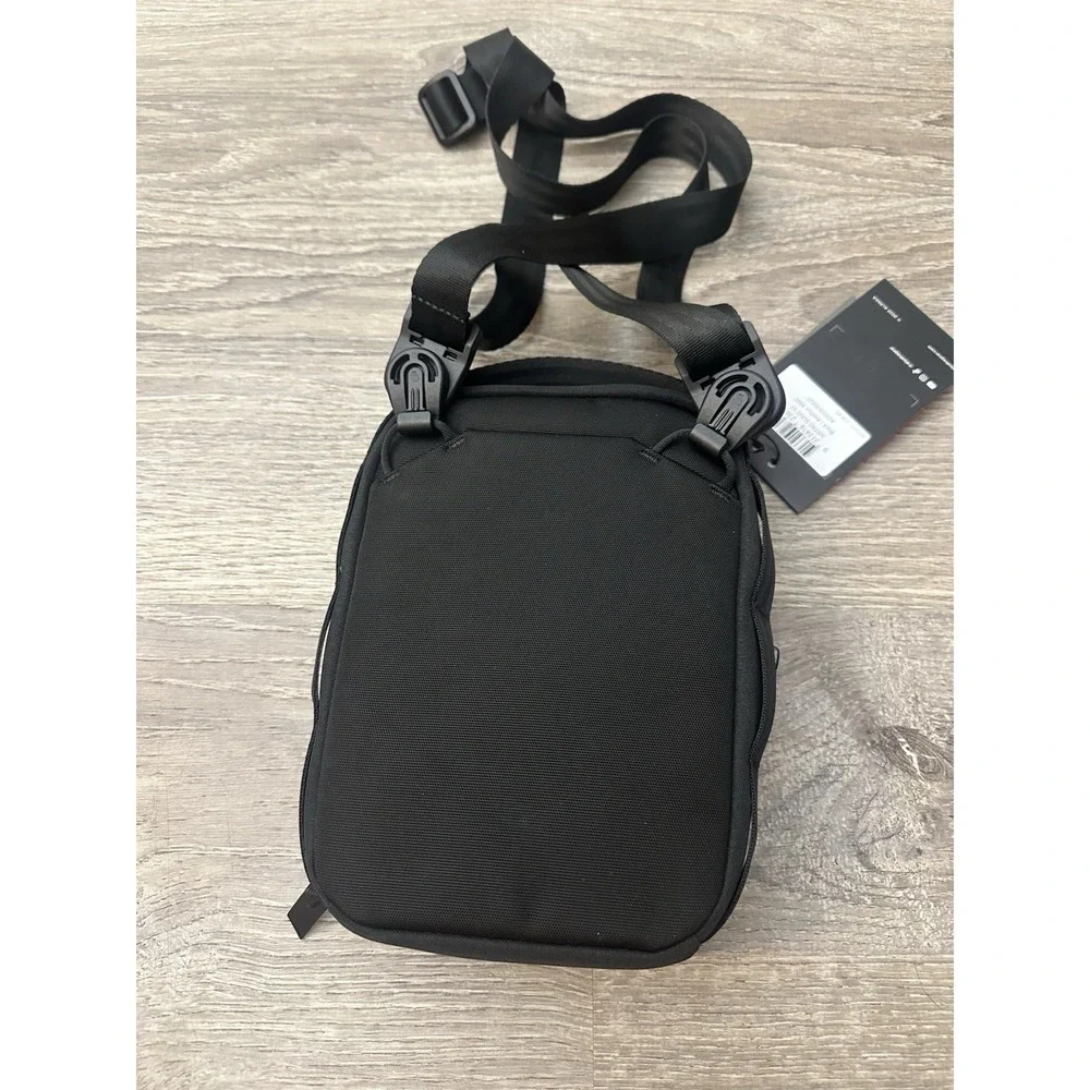 ALPAKA METRO SLING V2 Black Axoflux 300D 2.5L Crossbody Sling Tech Bag w/ Strap
